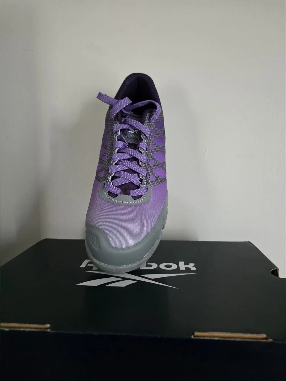 Reebok women training